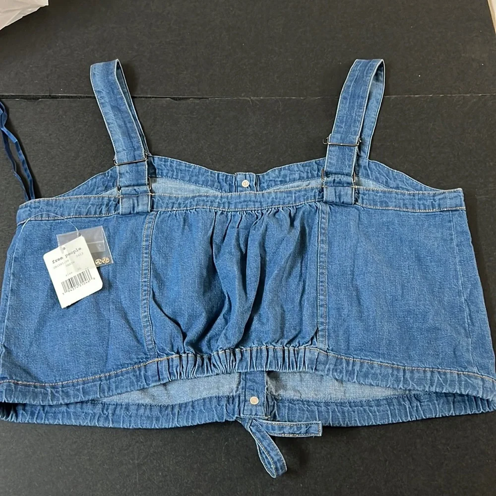 We The Free People Women’s NWT Size Large Palm Desert Denim Top size XL - Picture 3 of 16